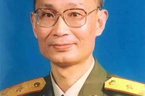 【人物】從學術秘書到科技將軍——記自貢籍陸軍少將王壽云 